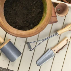 Burgon & Ball Container Trowel -Leaf Shop burgon ball container trowel5019360014874 01i bq