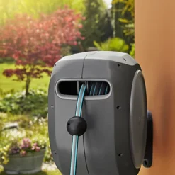 Gardena Wall-mounted Hose Reel (L)30m -Leaf Shop gardena wall mounted hose reel l 30m4066407001770 01i bq