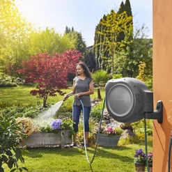 Gardena Wall-mounted Hose Reel (L)30m -Leaf Shop gardena wall mounted hose reel l 30m4066407001770 02i bq