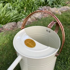 Heritage Cream & Copper Watering Can (3.5 Litre) 8 Heritage Cream & Copper Watering Can (3.5 Litre) -Leaf Shop heritage cream copper watering can 3 5 litre 5060575102214 03c MP
