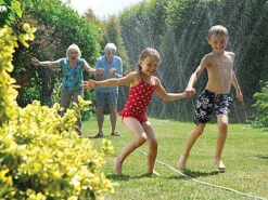 Hozelock 15m 2 In 1 Sprinkler / Soaker Hose 6756 Sprinkler Spray Or Deep Soak -Leaf Shop hozelock 15m 2 in 1 sprinkler soaker hose 6756 sprinkler spray or deep soak5010646009454 05c MP