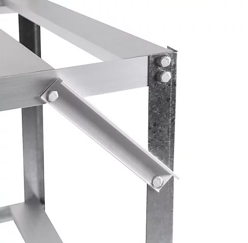 Primrose 3-Tier Traditional Garden Greenhouse Staging Silver 1.5m 5 Primrose 3-Tier Traditional Garden Greenhouse Staging Silver 1.5m - Image 3