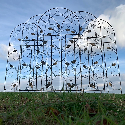 Set Of 2 Leaf Design Metal Trellis (120cm X 50cm) 6 Set Of 2 Leaf Design Metal Trellis (120cm X 50cm) - Image 4