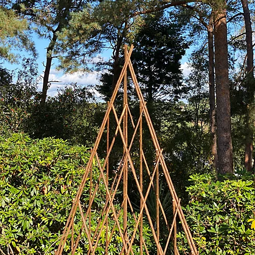 Set Of Three Expanding Willow Garden Obelisks (1.5m) 6 Set Of Three Expanding Willow Garden Obelisks (1.5m) - Image 4